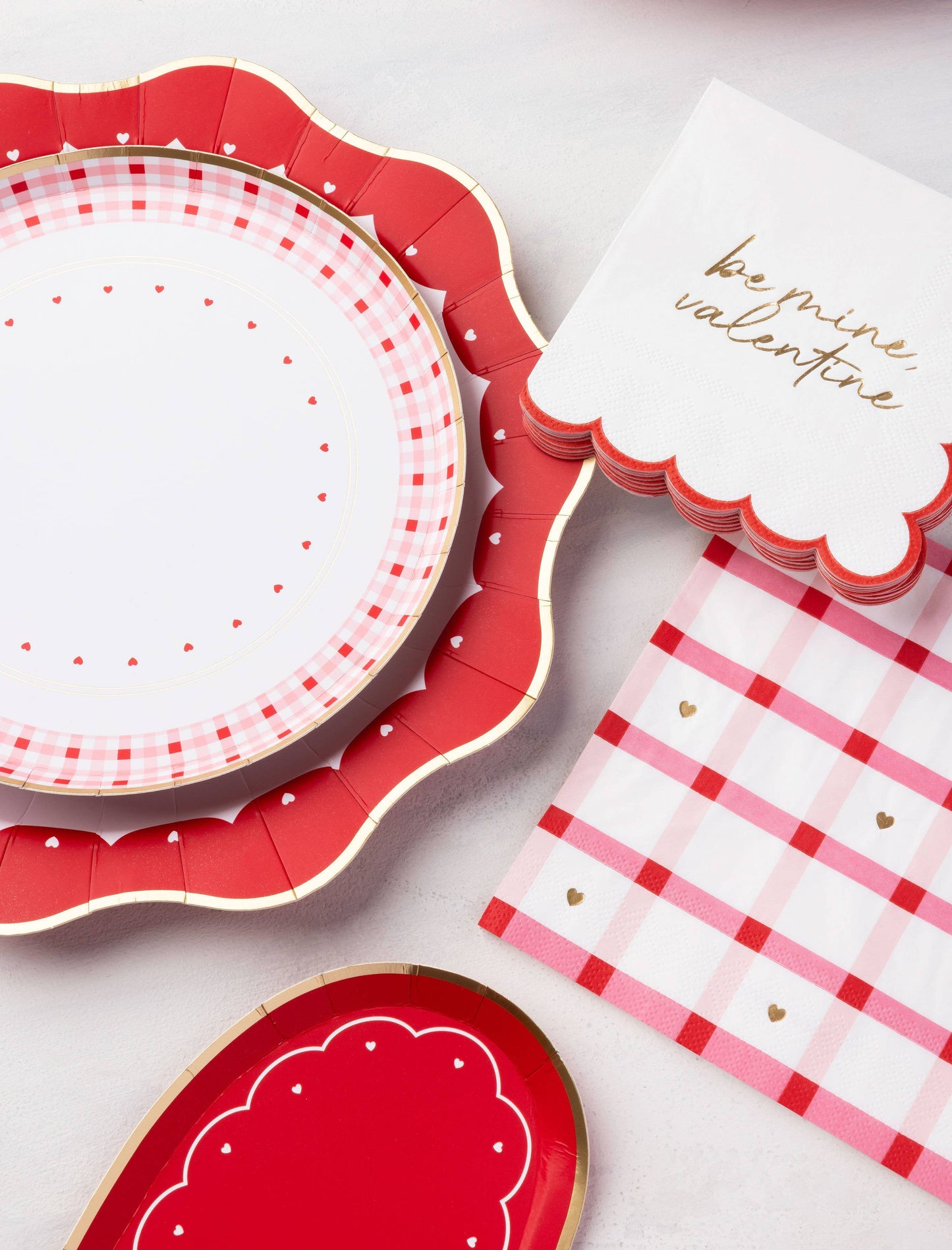 Set of 8 elegant 10.75-inch dinner plates by Bonjour Fête, featuring classic design for stylish dining occasions.
