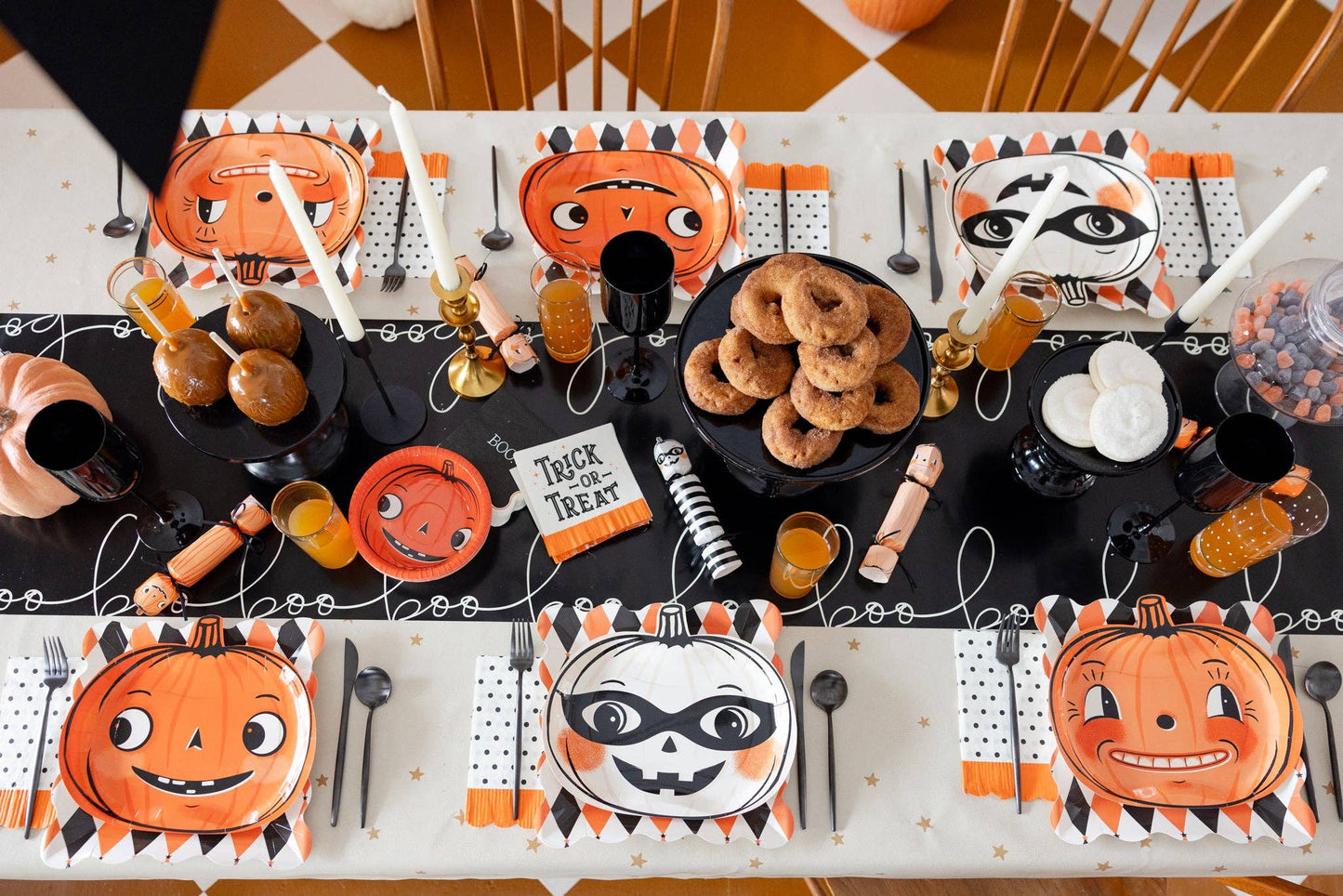 Vintage Pumpkin Plate Set | 9 count