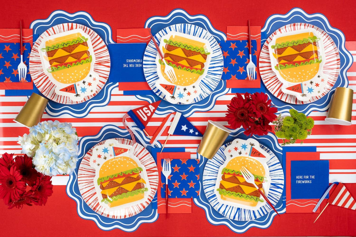 Navy Wavy Scallop Placemat | Set of 12