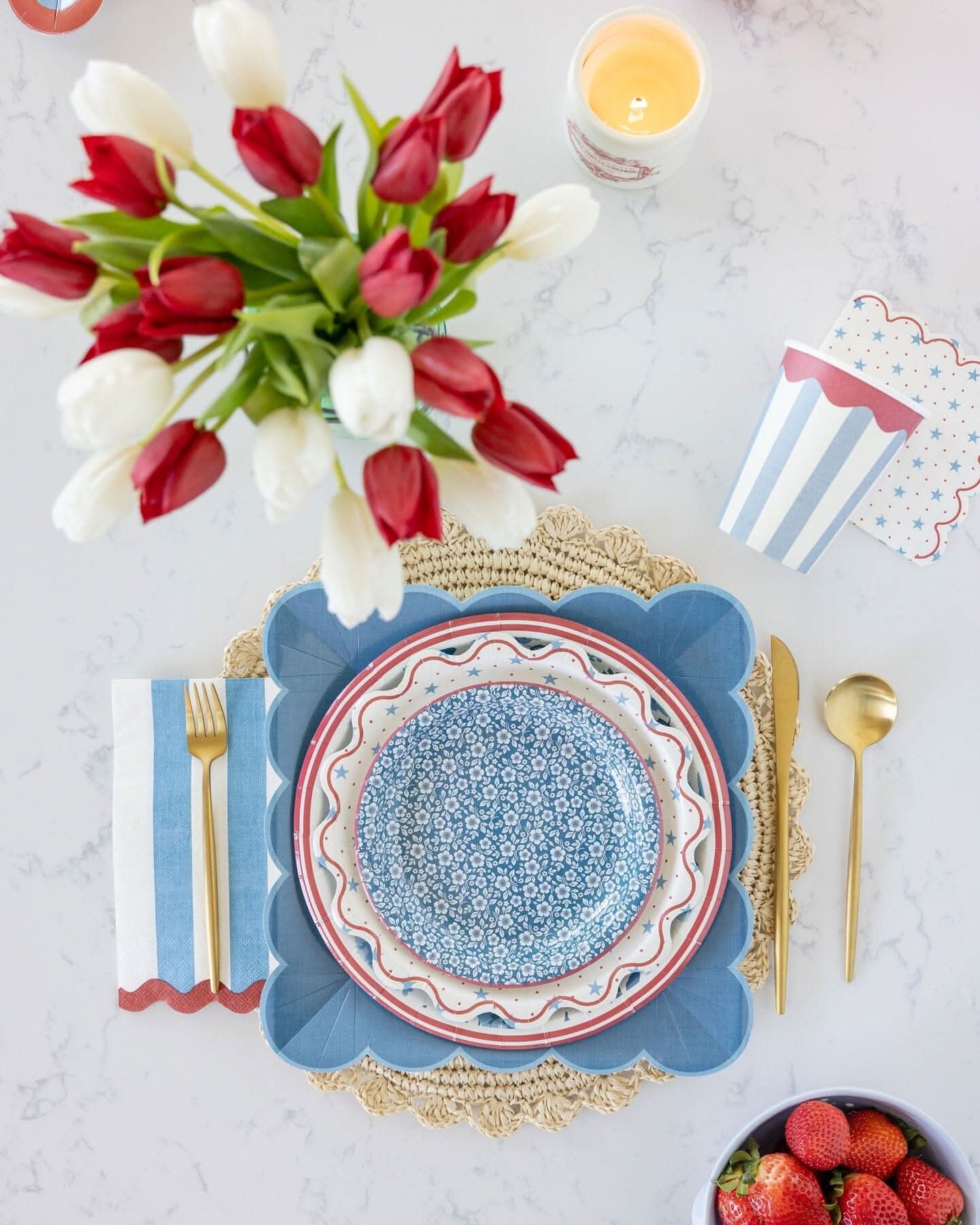 Hamptons Petite Stars 9" Paper Plates | 8 count