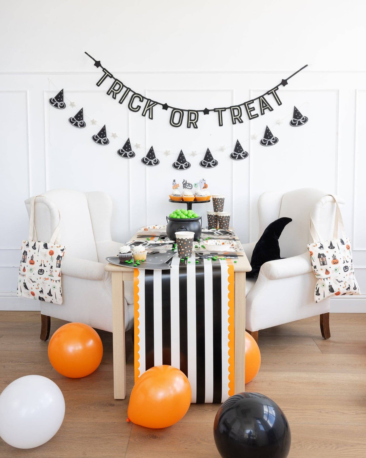 Tricks & Treats Party Cups | 8 count