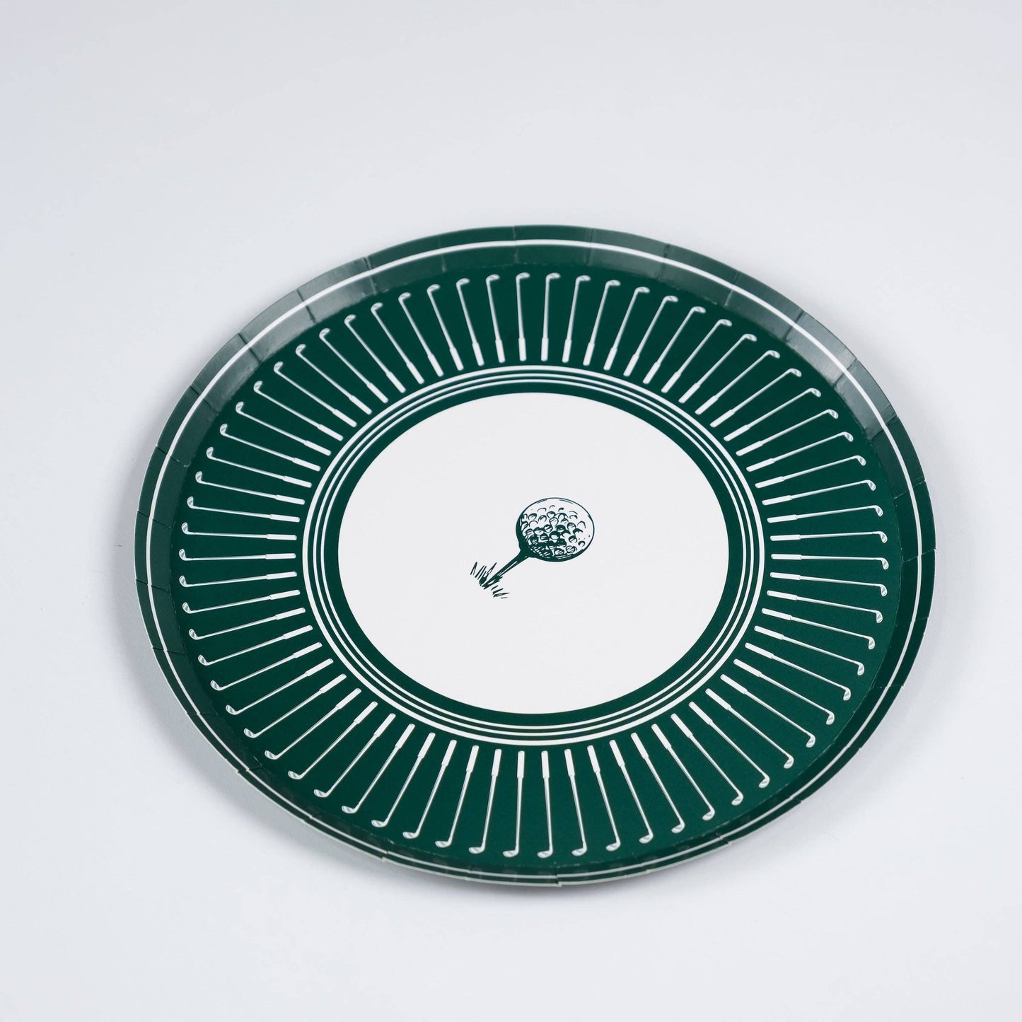 Set of 8 Gatherings by Curated Paperie 10.5-inch golf-themed dinner plates, ideal for outdoor or sports-themed events.