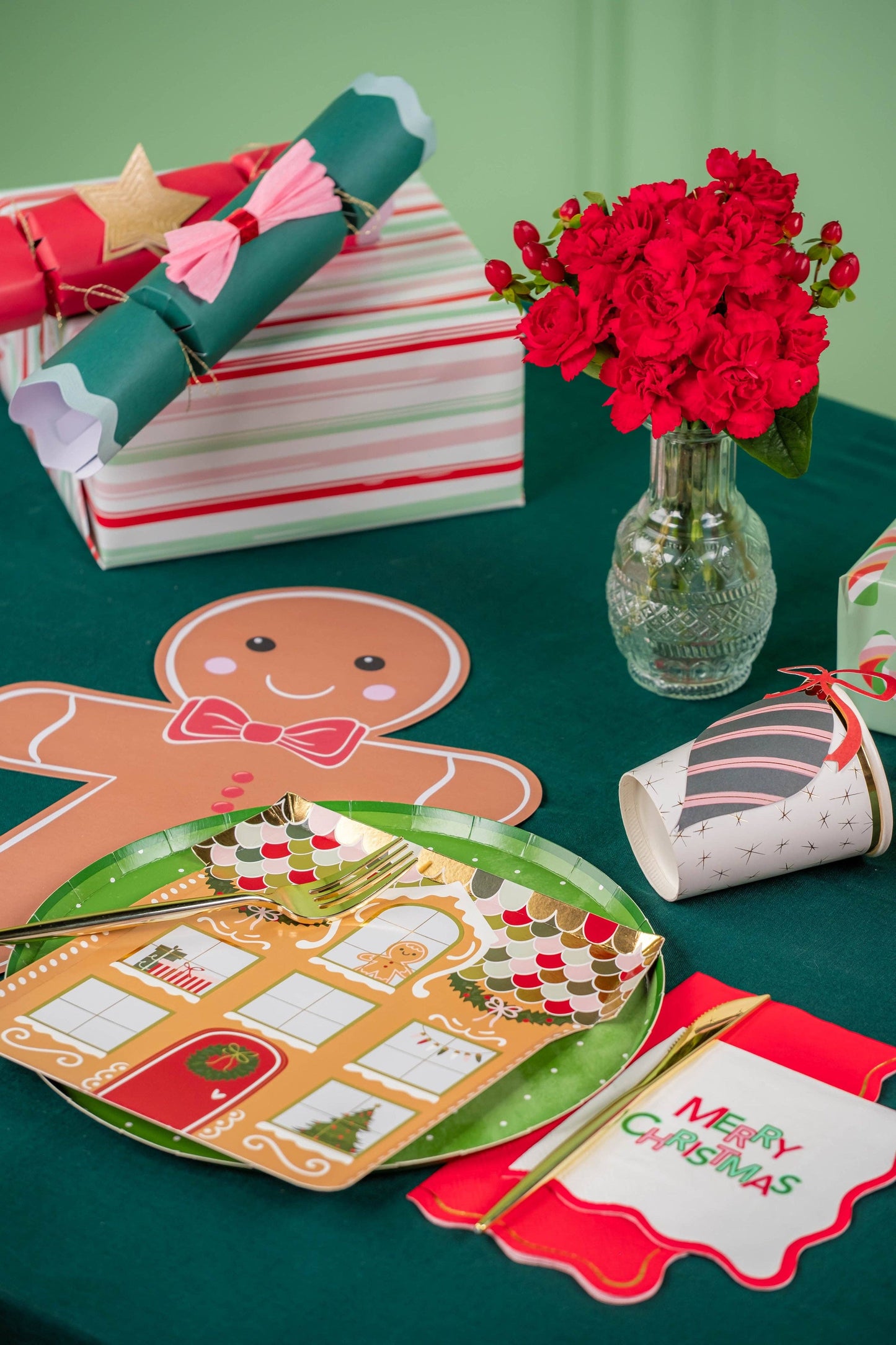 Gingerbread Man Paper Placemats | 12 count