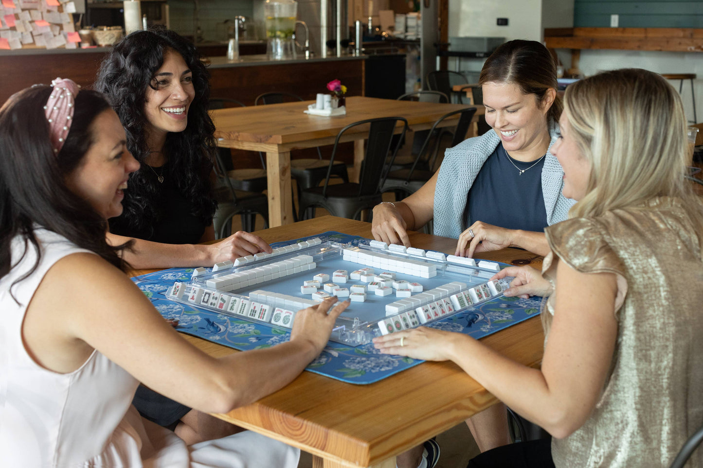 Blue & White Bird Mahjong Mat