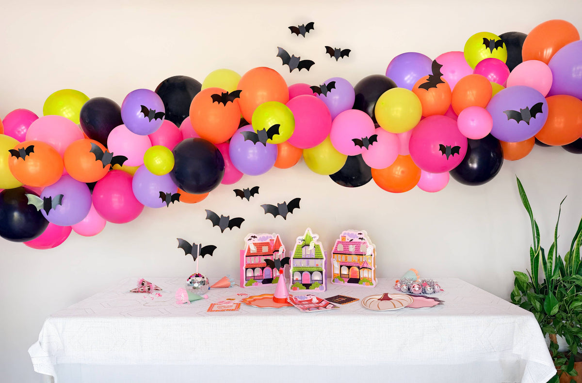 Bat & Boojie Balloon Garland Kit
