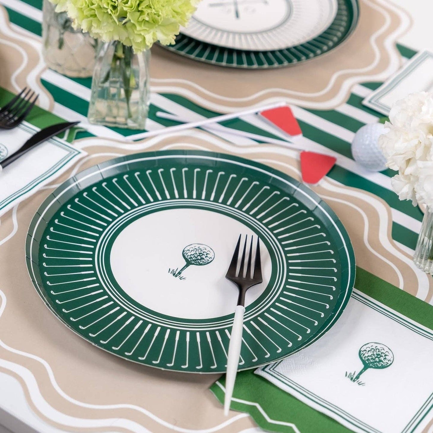 Set of 8 Gatherings by Curated Paperie 10.5-inch golf-themed dinner plates, suitable for casual outdoor dining events.