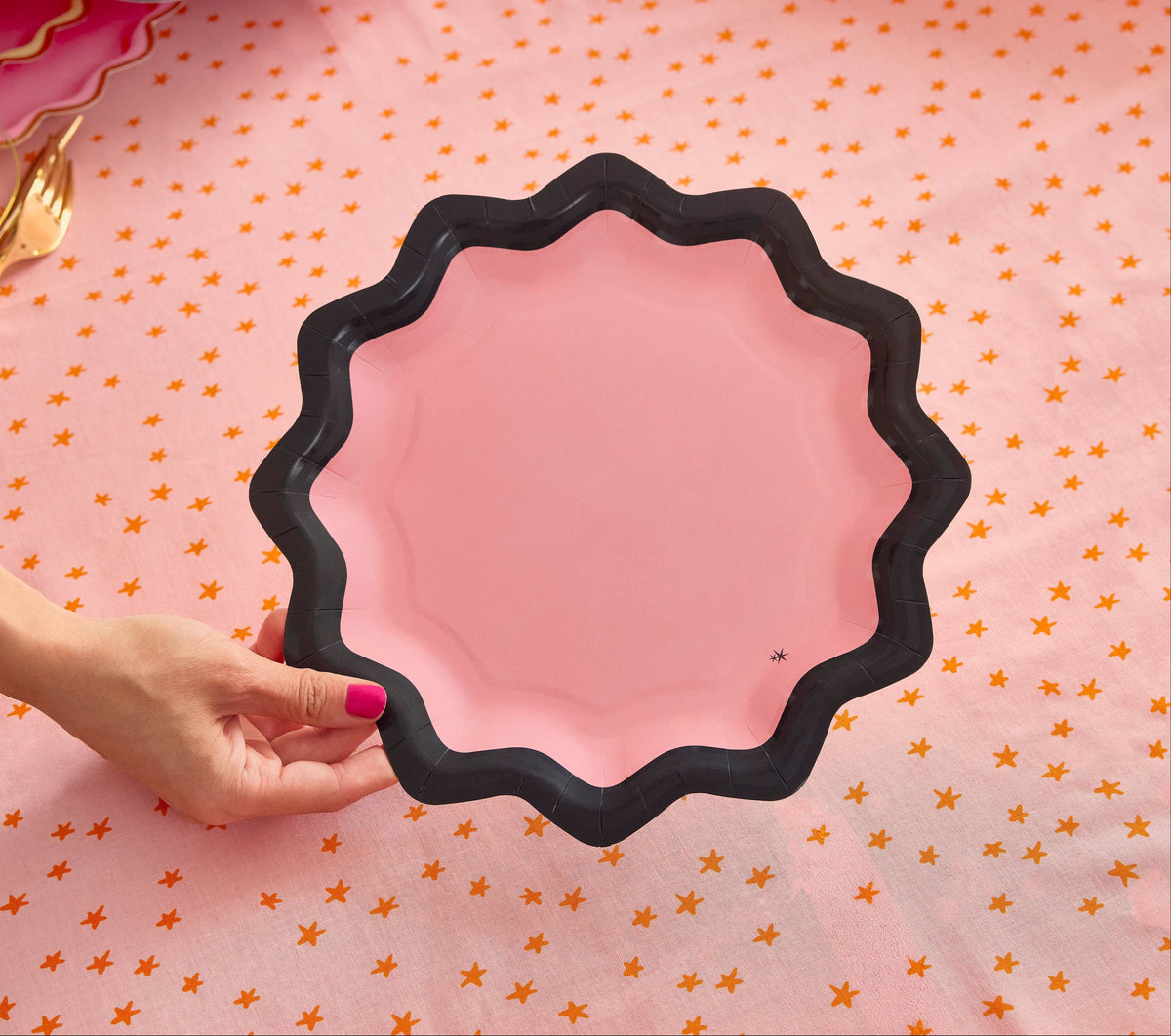 Pink & Black Halloween Dinner Plates 10" | 10 count