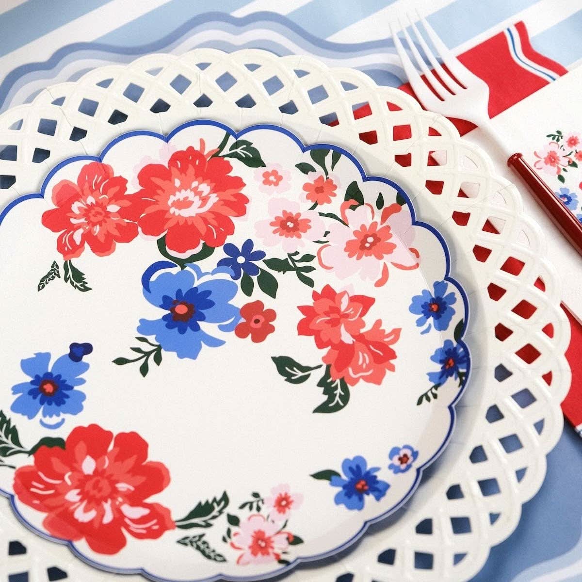 White Basketweave Dinner Paper Plates - Porcupine Paper Co.