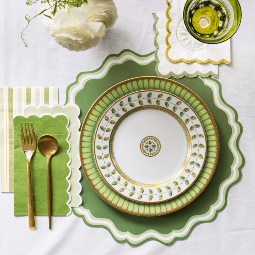 Green Fancy Scallop Paper Placemats | Set of 12