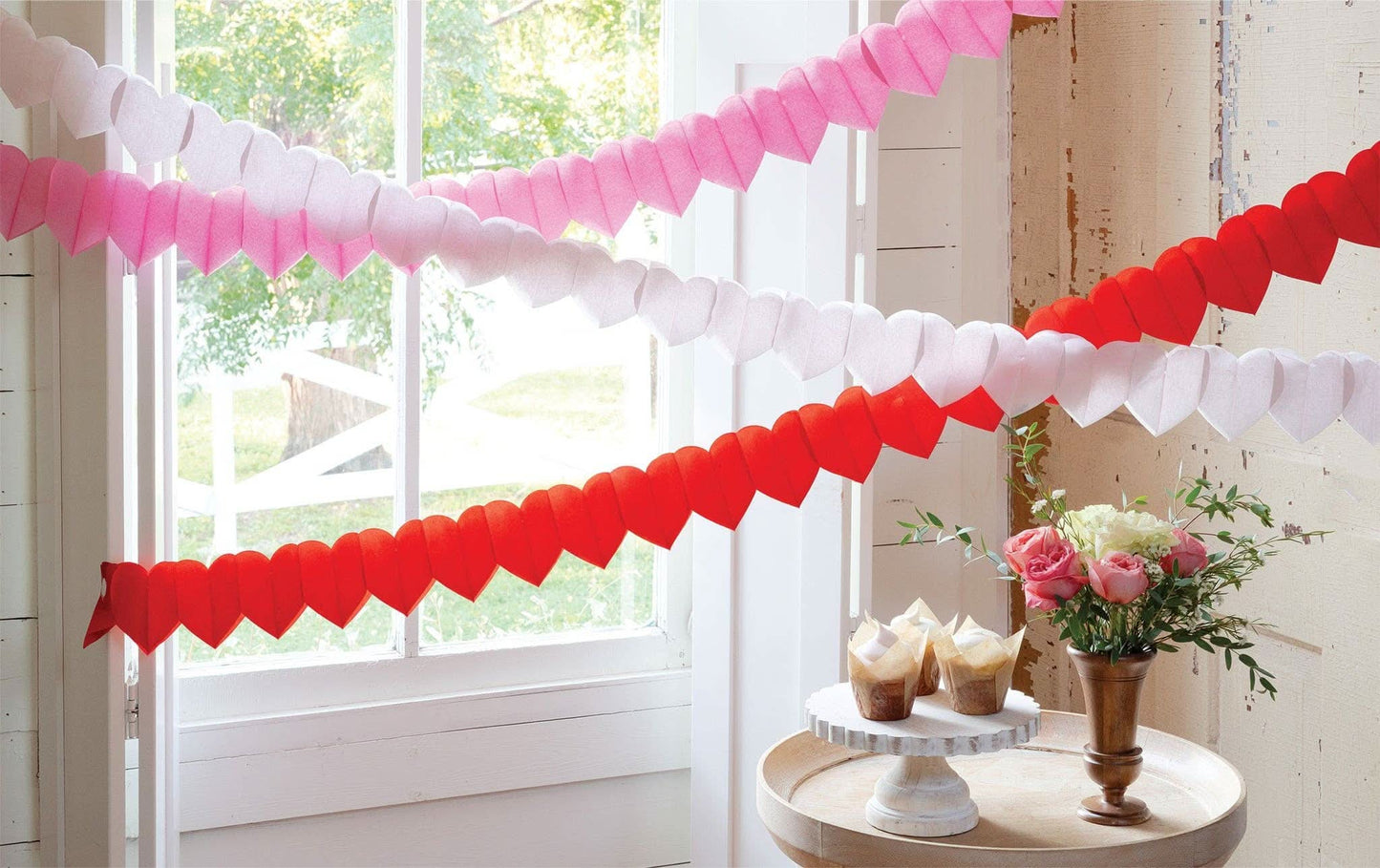 Heart Crepe Valentine Paper Banner Set