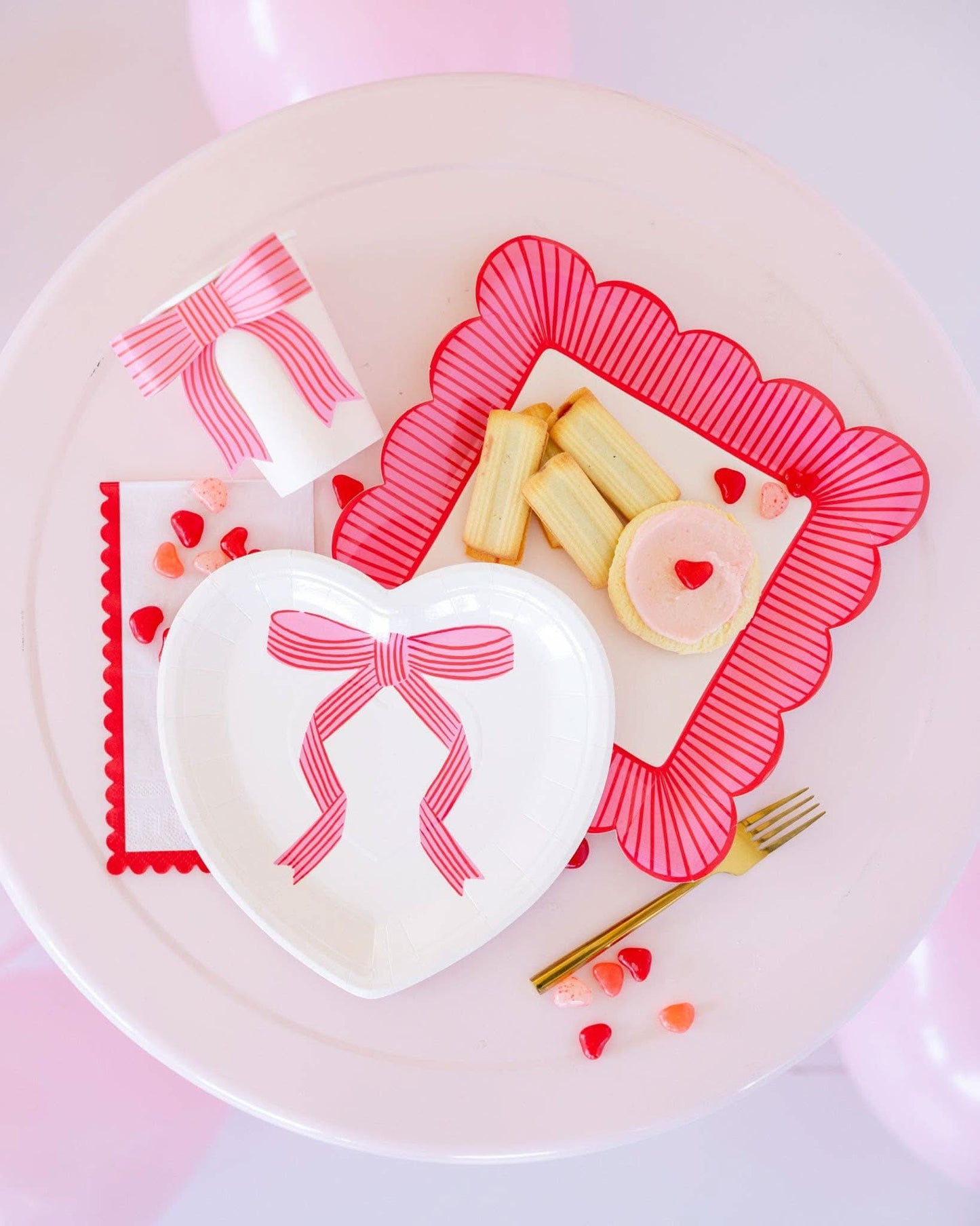Ripple Edge Valentine Dinner Napkin | 24 Count