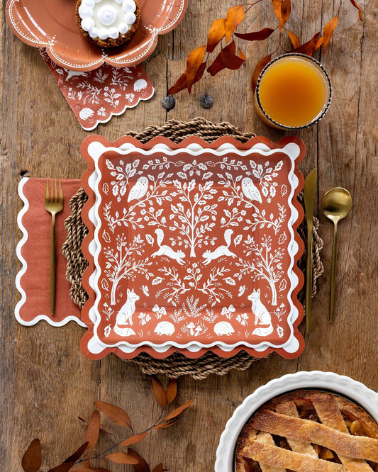 Acorn Grove Dinner Paper Napkins | 24 count