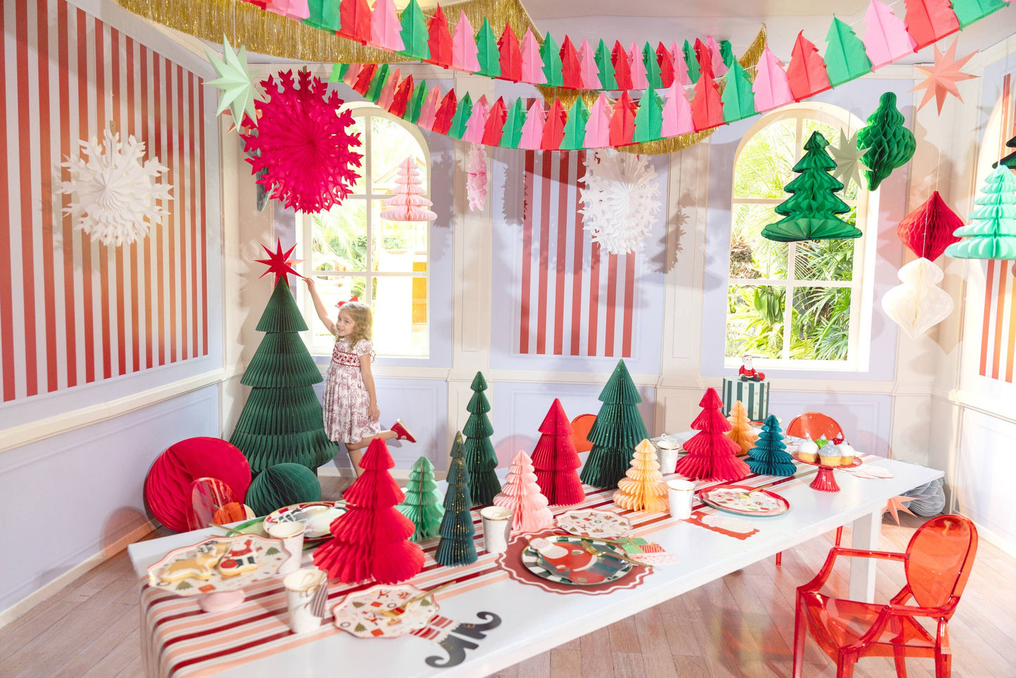 Christmas Cheer Dessert  Paper Plates | 8 count